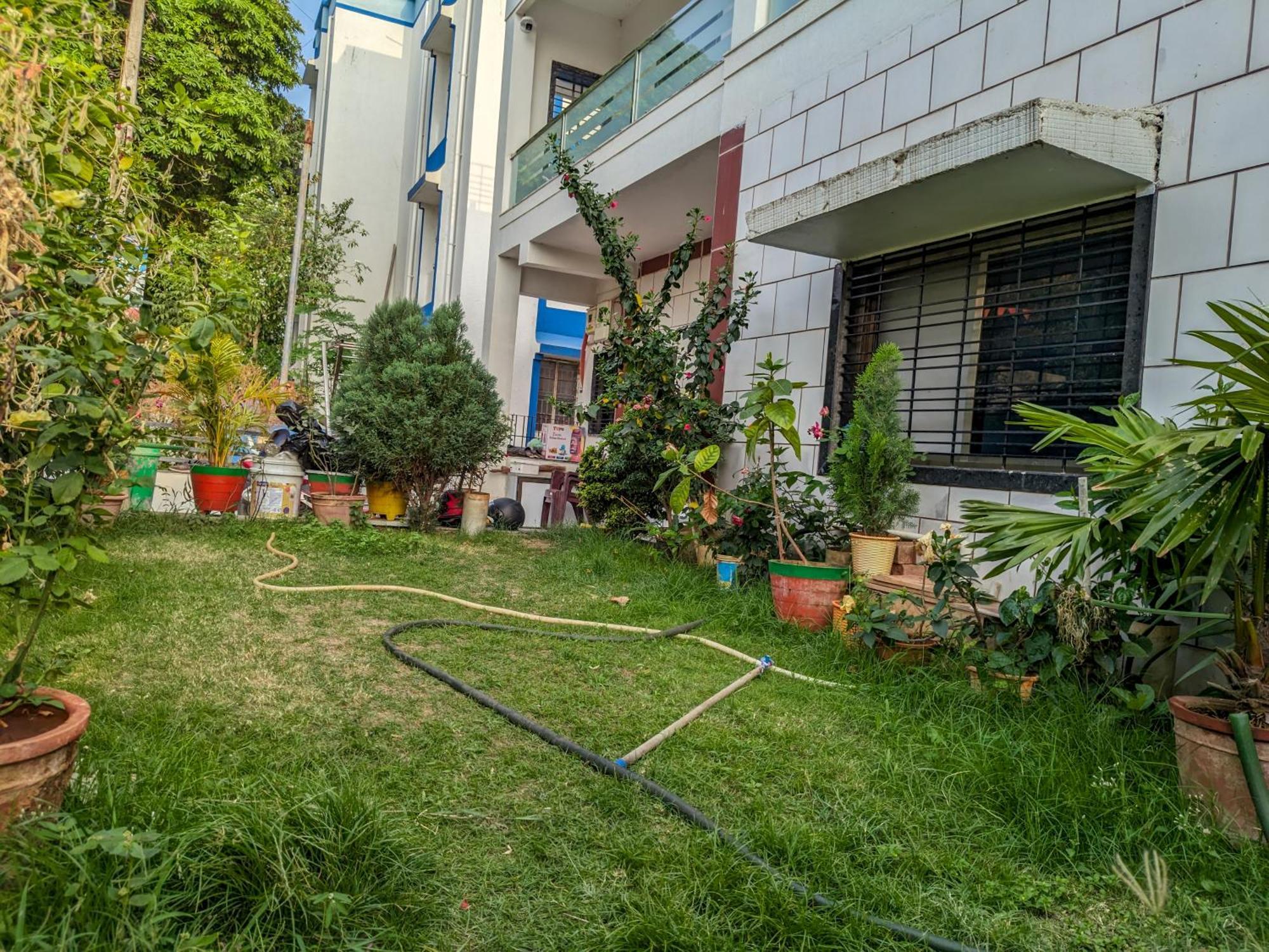 Samrat Homestay Garudeshwar Bagian luar foto