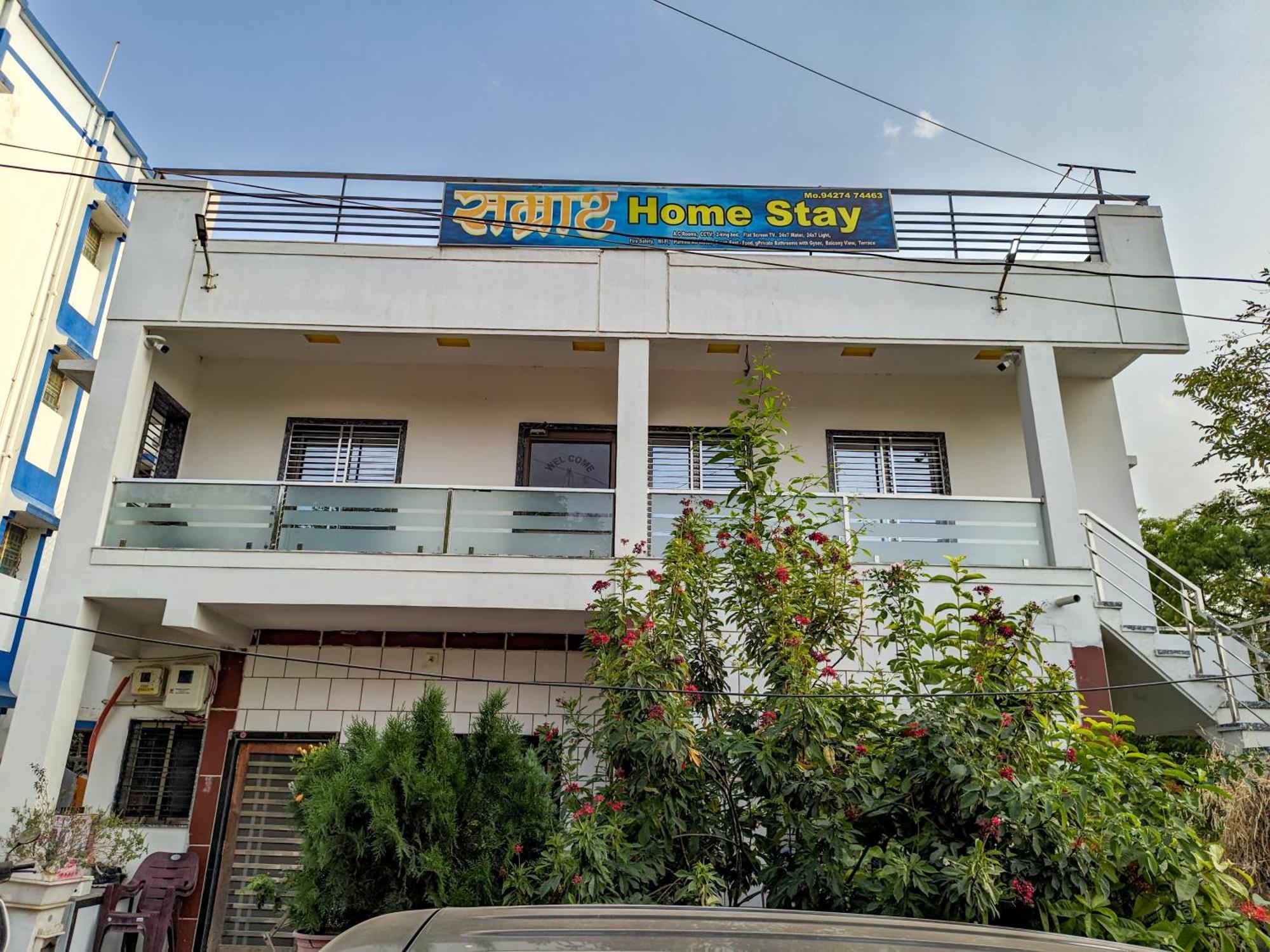 Samrat Homestay Garudeshwar Bagian luar foto